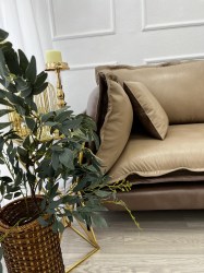 7b6d87b8-77bd-48b5-a5d6-32514286d2af