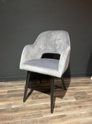 dd90edf9-bbcb-4e63-a94c-a87fba217515